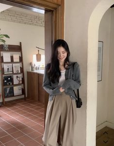 Old Money Ootd, ��대학생 스타일, Style Korea, Korea Fashion, How To Pose, Korean Outfits