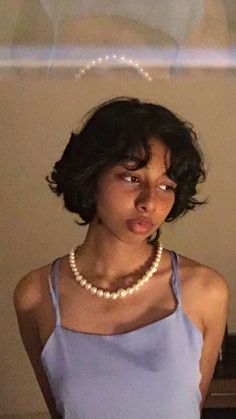 Short Hair For Black Women, 90s Hairstyles Short, Decorating Dorm, Hairstyle Ideas For Short Hair, Messy Haircut, Short Grunge Hair, Hair For Black Women, Ideas For Short Hair, Dyed Hair Inspiration