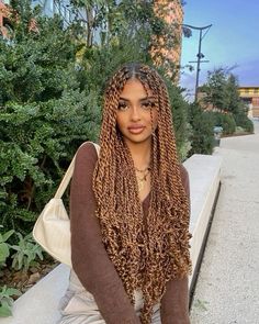 Box Braids Hairstyle, Mixing Hair Color, Braids Hairstyles For Black Women, Ombre Braids, Faux Locs Hairstyles, Pinterest Video