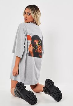 Petite Clothes, Grey T Shirt Dress, Baggy T-shirt, Petite Clothing, Big Shirt, Model Inspo, Trend Fashion, Petite Outfits