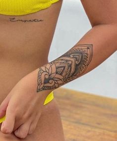 Cute Thigh Tattoos, Polynesian Tattoos Women, Rib Tattoos For Women, Feminine Tattoo Sleeves, Forarm Tattoos, Snake Tattoo Design, Tattoo Quotes For Women