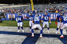 the new york giants are getting ready for their game against the detroit lions at metlife stadium