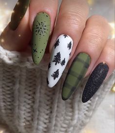 Nye Nails, Pretty Fingers, New Years Eve Nails, December Nails, Nail Board, Winter Nails Acrylic, Christmas Gel Nails, Christmas Nails Acrylic, Nails Only