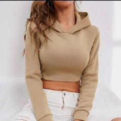 Brand New Size S Cheap Beige Crop Top For Spring, Cheap Casual Crop Top With Raglan Sleeves, Crop Outfits, Outfit Croptop, Rp Outfits, Cropped Outfits, Types Of Clothing Styles, Crop Hoodies, Tight Crop Top