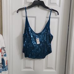 Nwt Size Medium Shimmery And Stretchy Cami Tank Tip. Y2k Style With High Waisted Denim Or Dress It Up Or Down Style. Sequin Tank, Cami Tanks, Y2k Style, High Waisted Denim, Gift Shop, Sequin, Color Blue, Womens Tops, High Waisted