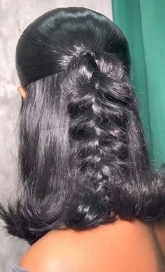 Half Up Half Down Styled Hair, Unique Hairstyles Black Women, Cornrow Designs For Women Natural Hair, Quick Weave No Leave Out, Natural Hair Hairstyles For Black Women, Hair Color For Light Skin, Cotillion Hairstyles, Short Protective Styles, Half Up Half Down Bob