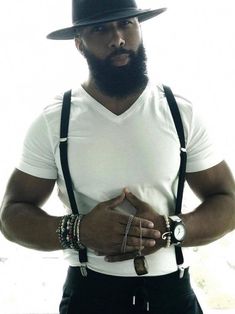 Man With A Beard, Black Men Beards, Beard Game, Black Beards, Black Men Fashion Swag, Men In Black, Beard Life, Black Man