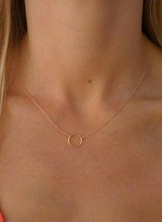 Anting Manik, Gold Circle Necklace, Mountain Dew, Classy Jewelry, Minimal Jewelry, Cute Necklace, Delicate Jewelry, Circle Necklace