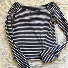 Off The Shoulder Navy And White Striped Tee! Never Worn. One Size Fits Most But Fits Like A Small Striped Crew Neck Top For Day Out, Fitted Striped Top For Day Out, Casual Striped Fitted Tops, Brandy Fits, Brandy Melville Long Sleeve, Tops Brandy Melville, Brandy Melville Top, Brandy Melville Tops, Cute Fits