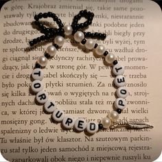 Taylor Bracelet Ideas Ttpd, Music Bracelet Ideas, Paramore Bracelet, Friend Ship Bracelets Ideas, Book Bracelets