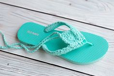 Ravelry: Boho Flip-Flops pattern by Bethany Dearden Upcycle Shoes, Pattern Flip Flops, Crochet Tutorial Pattern, Plaid Hats, Boho Sandals, Love Hat, Crochet Shoes, Diy Shoes, Pattern Download