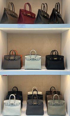 Hermes Bag Collection Closet, Luxury Handbag Collection Closet, Hermes Shopping Aesthetic, Bag Collection Closet Aesthetic, Kim Kardashian Hermes Bag, Old Money House, Birkin Bags, Dream Closet Design, Dream Bags