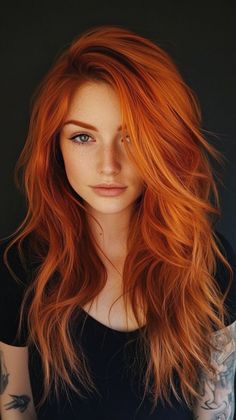 Vibrant Auburn Hair Color, Bright Copper Hair Color, Orange Hair Ideas, Paprika Hair Color, Natural Red Head, Redheaded Women, Rouge Hair, Bright Copper Hair, Roux Auburn