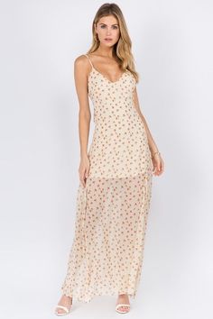 Take a vacay with bae and bring our Sunny Days Floral Maxi Dress With Back Ruffle! Florals in red and green adorn the yellow base. This maxi has adjustable straps, a back ruffle detail and side slits. Casual Maxi Dress With Floral Print And Ruffled Straps, Spring Maxi Dress With Ruffles And Spaghetti Straps, Spring Maxi Dress With Ruffled Straps For Brunch, Spring Brunch Maxi Dress With Ruffled Straps, Spring Lined Slip Sundress, Spaghetti Strap Maxi Dress With Adjustable Straps For Brunch, Spring Long Lined Sundress, Spring Maxi Dress With Spaghetti Straps And Ruffle Hem, Spring Maxi Dress With Ruffled Straps