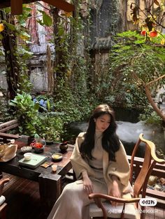 Rich Asian Girl, Rich Asians Aesthetic, Asian Aesthetic Outfits, Rich Asian Aesthetic, 사진 촬영 포즈, Future Lifestyle, Old Money Aesthetic, How To Pose, Cute Poses