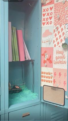 locker decoration/organization inspo!! ⚡️MY PIC ‼️ feel free to use, but PLEASE GIVE CREDIT!! ⚡️#preppy #locker #lockerdecor #decor #decoration #organization #inspo #inspiration #mine #mypic #school Cute Lockers, Preppy Locker, Aesthetic Locker Decor, Decoration Organization, Locker Accessories, Locker Decorations, Hey Good Lookin, Beautiful Wallpapers, Lockers