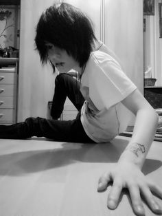 #эмо #instagram #эстетика #emo #emoboy #followme #followers #fyp #page #like #лайк #взаимныелайки #emocore Emo Scene Boys, Cute Emo Guys, Emo Scene Hair, Scene Boys, Punk Scene