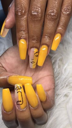 Hand painted line drawing face Nail Art Face Design, Black Power Nails Art Designs, Face Line Art Nails, Nail Art Designs Hand Painted, Line Drawing Nails, Nails Face Design, Nail Face Design, Nails With Faces Design, Afro Nail Art