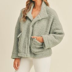 Brand New With Tags Women's Oversized Sherpa Jacket/Sweater In Women's Size Small. Color Is A Sage Green. Buttons Are Magnet Snap Closure. Button Details Are Amazing! Great For Fall! This Jacket Can Fit Up To A Size Medium/Large Comfortably. Boutique Brand. No Rips Stains Or Tears. Smoke Free Home. Soft Textured Outerwear For Fall, Oversized Cozy Fleece Jacket For Loungewear, Fall Long Sleeve Outerwear With Soft Texture, Soft Texture Long Sleeve Outerwear For Fall, Cozy Fleece Jacket For Fall Loungewear, Cozy Outerwear With Soft Texture For Fall, Green Cozy Fit Winter Outerwear, Cozy Fit Green Winter Outerwear, Green Comfortable Winter Outerwear