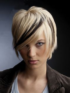 Cute for growing hair out Modern Short Hairstyles, Hipster Hairstyles, Short Hair Color, Cute Hairstyles For Short Hair, Short Blonde, Blonde Bobs, Round Faces, Short Hair With Bangs, Love Hair