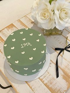 matcha flavour with strawberries! sage green cake wjth white hearts and “19th” piped in white 🤍🍵 Sage Green Birthday Cake, Sage Green Cake, Green Birthday Cakes, Minimalist Cake, 13 Birthday Cake, Birthday Cakes For Teens, Green Minimalist, Green Cake