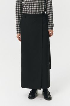 Dunst maxi tie skirt in black. 80% polyester,20% nylon. UDSK4C20 7BK PIPE AND ROW Black Lined Maxi Skirt For Work, Black Maxi Bottoms For Work, Black Long Wrap Skirt For Work, Wide Leg Black Maxi Skirt For Work, Black Full-length Maxi Skirt For Work, Black Lined Wrap Skirt For Work, Black Maxi Skirt For Work, Black Long Wrap Skirt For Evening, Black Long Lined Wrap Skirt