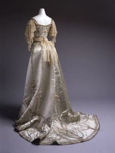 Edwardian Gowns, Belle Epoch, 1900s Fashion, 20th Century Fashion, Edwardian Dress, History Fashion, Antique Dress, Vintage Gowns, Old Fashion