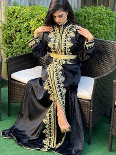 Beautiful kaftan 1 piece Fabric : La soie  embroidered work with beaded   model wears size :M / EU SIZE 38 Model height : 1,65 cm ( without the heels ) Dress Clothes For Women, Model Height, 1 Piece, Dress Outfits, Models, Womens Dresses, Etsy Uk, Heels, Clothes For Women