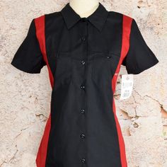 Dickies Red & Black Short Sleeve Button Up Work Shirt - What An Iconic Work Shirt. Material - 65% Polyester, 35% Cotton, Made In Nicaragua Condition: This Dickies Button Up Is In Excellent New W/ Tags Condition. *** Please See All Photos*** Size: *** The Tag Reads Size M But Please Take Careful Measurements Below. *** Measurements: We Take All Of Our Measurements By Laying The Garment Flat On A Table. And Measure Seam To Seam, Seam To Hem, Etc. The Length (Top Of Shoulder To Bottom Hem): Measures Approximately 27" The Bust (Pit To Pit): Measures Approximately 20-1/2" The Neck (The Inside Circumference): Measures Approximately 17" *** Womens Work Shirt, Red Black Style, Dickies Women, Blue Plaid Shirt, Cotton Long Sleeve Shirt, Work Shirt, White Shirt Dress, Plaid Flannel Shirt, Short Sleeve Button Up