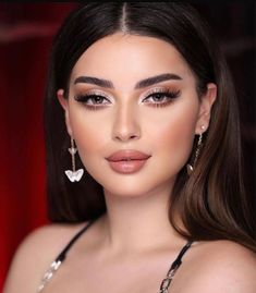 Makeup Look For Round Eyes, Makeup For Gala Event, Elegant Party Makeup, Soft Glam Makeup Looks For Brown Eyes, Filipina Wedding Makeup, Makeup Look For Round Face, Soft Engagement Makeup, Anniversary Makeup Ideas, Wedding Makeup Full Glam