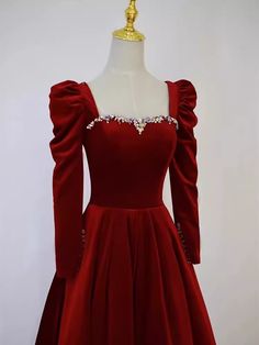 Détails de l'article :

 Numéro de produit : CC836

 Tissu : Velours

 Silhouette : Une ligne

 Manches : Manches longues

 Style du dos : à lacets Hot Prom Dress, Red Prom Dresses, Wrap Jacket, Black Prom, Red Prom, Long Red, Black Prom Dresses, Prom Dresses Lace, Prom Dresses Blue