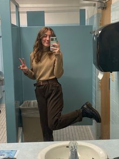 Doc Martens Outfit Business Casual, Dr Martens Office Outfit Women, Dr Martens Outfit Office, Dr Martens Office Outfit, Doc Martens Outfit Work, Dr Martens Work Outfit, Masc Office Outfits, Doc Martens Office Outfit, Doc Martens Business Casual