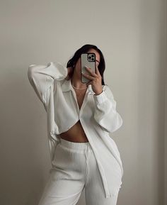 Outfit Inspo 90s, Outfit Inspo Plus Size, Lounge Wear Outfit, Plus Size Posing, Curvy Model, Clothing Plus Size, Fashion Plus Size, Curvy Girl Outfits