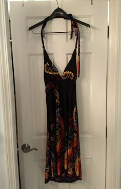 Nwot; Never Worn Beautiful, Modern, Yet Classic Long Paisley Maxi Tank Dress. Perfect For Warm Weather, Vacations, Etc.! Chest Is Padded. Lots Of Strech And Elastic. Wonderful Option For Maternity As Well. Bought At An Art Fair. Beautiful, Just Not My Style. Black Paisley Print Dress For Spring, Black Paisley Print Maxi Dress, Black Halter Maxi Dress, Black V-neck Dress With Paisley Print, Fall Paisley Print V-neck Maxi Dress, Multicolor V-neck Maxi Dress With Paisley Print, Halter Maxi Dress, Black Halter, Halter Maxi