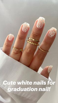 Graduation Nails, Short Acrylic Nails Designs, Flower Nails, Cute Acrylic Nails, Trendy Nails