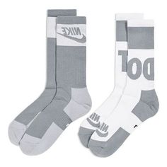 Nike Logo Alphabet Jacquard Sports Socks 1 2 Pairs Gray SX5770-938 (Couple/Joggers) Gray Sports Socks For Winter, Nike Sporty Socks For Sports, Sporty Nike Socks For Sports, Nike Sporty Breathable Socks, Sporty Gray Socks For Training, Nike White Sports Socks, Nike Sports Socks For Winter, Nike Winter Sports Socks, Sporty Gray Sports Socks