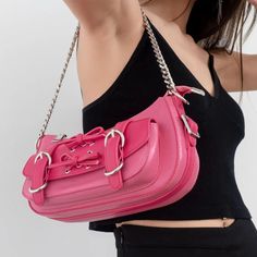 𝔇𝔢𝔱𝔞𝔦𝔩𝔰: Style: Egirl, Kawaii, Kawaii Goth Material: Pu leather Length: 26cm*5.5cm*13cm Chain Length: 33cm This bag features a pinky color & bow-tie decoration. It can match your kawaii wardrobe & help you carry small personal belongings Enjoy free shipping with the purchase of over 80$ Kawaii Wardrobe, Kawaii Goth, Personal Belongings, Underarm Bag, Free Bag, Stylish Accessories, Pink Bag, Chain Lengths, Chain Length