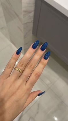 Get ready for summer with 30 Blueberry Milk Nails ideas! From pastels to bold shades, we've got you covered. Check out our ultimate guide now. Nail Colors For Pale Skin, Blue Gel Nails, Colourful Nails, Pretty Nail Colors, Autumn Look, Colorful Nails, Smink Inspiration, Simple Gel Nails, Summery Nails