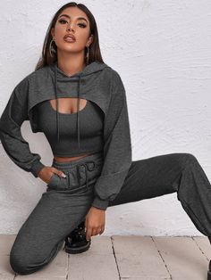 Grunge Workout Outfits, Super Cropped Hoodie Outfit, Cropped Hoodie Outfits, Crop Hoodie Outfit, Super Cropped Hoodie, Cropped Hoodie Outfit, Cut Out Hoodie, Loose Vest, Joggers Set