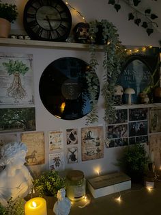 #room #roomdecorbedroom #roomdecorideas #bedroomdecorideas #bedroomgoals #aesthetic #deskgoals #desk Disco Balls Party, Downtown Bedroom, Christmas 70s, Vintage Room Aesthetic, Mini Disco Balls, Fairy Lights For Christmas, Music Desk, Diy Bedroom Decor Ideas, Disco Ball Light