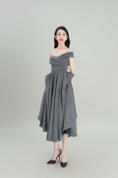 Kirei Gathered Asymmetric Shoulder Burlap Midi Dress | MEAN BLVD Mean Blvd, Asymmetrical Skirt, Gathered Skirt, Fashion Fabric, Classy Dress, S Models, Simple Dresses, Dress Materials, Perfect Dress