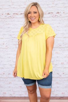 This top was made for a day in the sunshine! It has a solid color that's perfect for the season! It's comfortable for all day wear, has a flowy fit to flatter your figure, and features the cutest lace detailing! Simply, style this top with shorts or skinnies for an effortlessly chic look!   Material has fair amount of stretch.  Kim is 5'6" and a size 12/14. She is wearing the 1X.  Measurements:  1X- Bust: 46" Length: 30"  2X- Bust: 48" Length: 30"  3X- Bust: 50" Length: 30"  95% Rayon 5% Spandex  Made in the USA. Be The Sunshine, Top With Shorts, Chic Soul, Over 60 Fashion, Off Shoulder Dresses, Mama Style, 60 Fashion, Midi Dress Party, Wardrobe Ideas