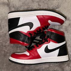 Like New Only Worn Once No Box 5.5 M/7 W Shoes Jordan 1, Shoes Jordan, Jordan Red, Womens Jordans, Jordan 1 Retro High, Jordan 1 Retro, Jordan Shoes, Jordan 1, Womens Shoes Sneakers