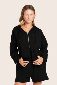 SET™ LIGHTWEIGHT SWEATS CLASSIC ZIP HOODIE IN ONYX Sweat Top, Heart Bag, Skirt Jumpsuit, Short Leggings, Sweaters Knitwear, Bike Shorts, Bra Tops, Outerwear Jackets, Mid Length