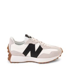 Trendy New Balance Shoes For Women, New Balance 327 Colorways, New Balance Moonbeam, Neutral Sneakers Women, Trendy New Balance Sneakers, New Balance 327 Women Outfit, New Balance 327 Outfit, New Balance 327 Moonbeam