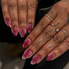 Pink Chrome Design Nails, Black And Pink Almond Nails, Almond Nails Aura, Almond Nails Designs Pink, Euphoria Nails, Natural Nail Designs, Formal Nails