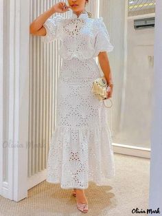 Olivia Mark - Uncomplicated Chic Skirt Stand Collar Dress, Insta Captions, Lace Dress Styles, African Lace Dresses, Stylish Skirts, Classy Dress Outfits, Dress Stores Online, فستان سهرة, Elegant Skirt