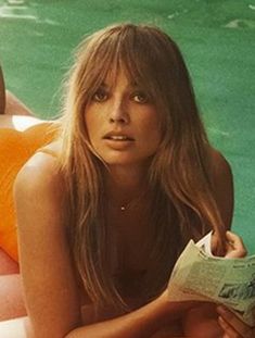 70s Haircuts, Margot Robbie Hair, 60s Hair, Blonde Bangs, 70s Hair, Fringe Bangs, Fringe Hairstyles