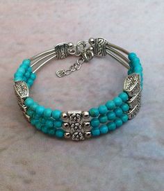 Turquoise Silver Bracelet, Memory Wire Jewelry, Diy Leather Bracelet, Bracelets Handmade Diy, Handmade Jewelry Bracelets, Turquoise Bead Bracelet, Diy Bracelet Designs, Wedding Accessories Jewelry