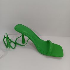 Zara Green Heel Strap Leather Sandal. Size 6.5 New Green Strappy Leather Heels, Green Leather Strappy Heels, Green Leather Heels With Single Toe Strap, Green Sandals With Wrapped Heel And Single Toe Strap, Green Square Toe Sandals For Party, Green Strappy Formal Sandals, Green Synthetic Sandals With Square Toe, Green Heels With Heel Strap And Single Toe Strap, Green Heels With Single Toe Strap For Spring